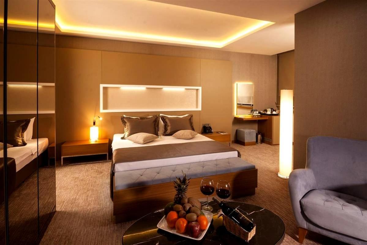 Majura Hotel Business 이즈미르 외부 사진